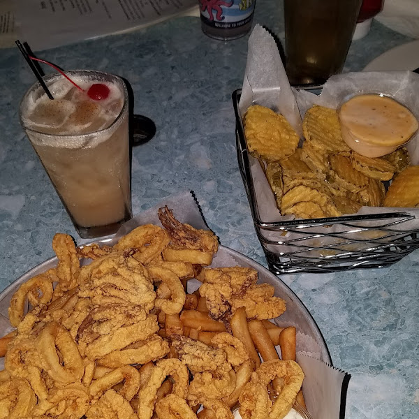 Gluten-Free Fried Pickles at The Studio