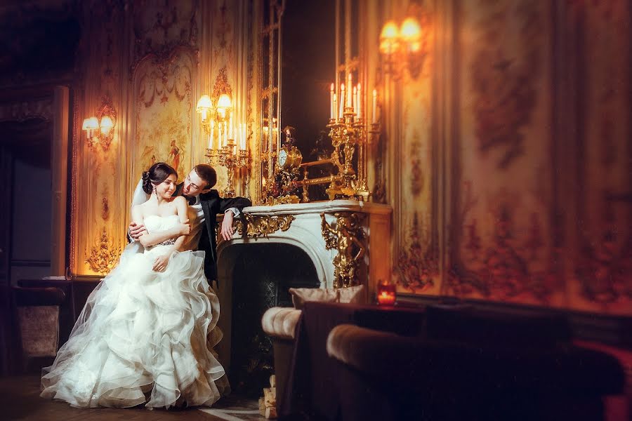 婚禮攝影師Edvard Tikhonov（edvard）。2015 5月10日的照片