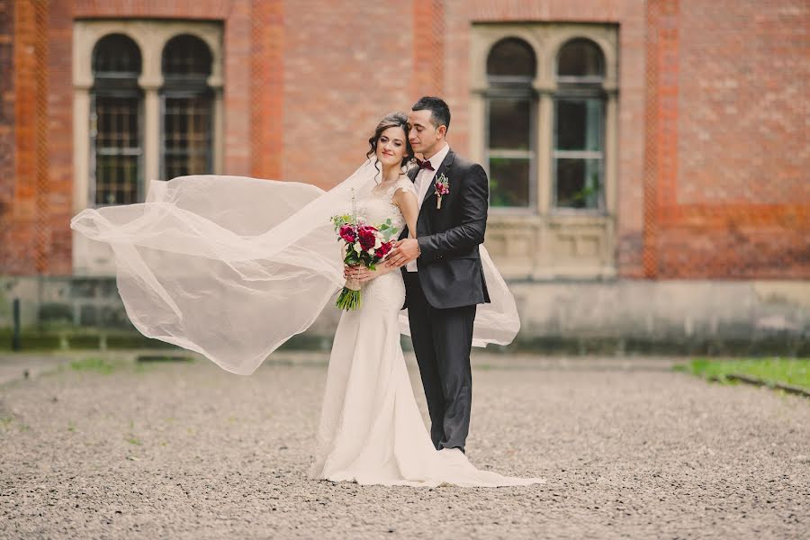 Fotografo di matrimoni Ruslan Pastushak (paruss11). Foto del 13 settembre 2016