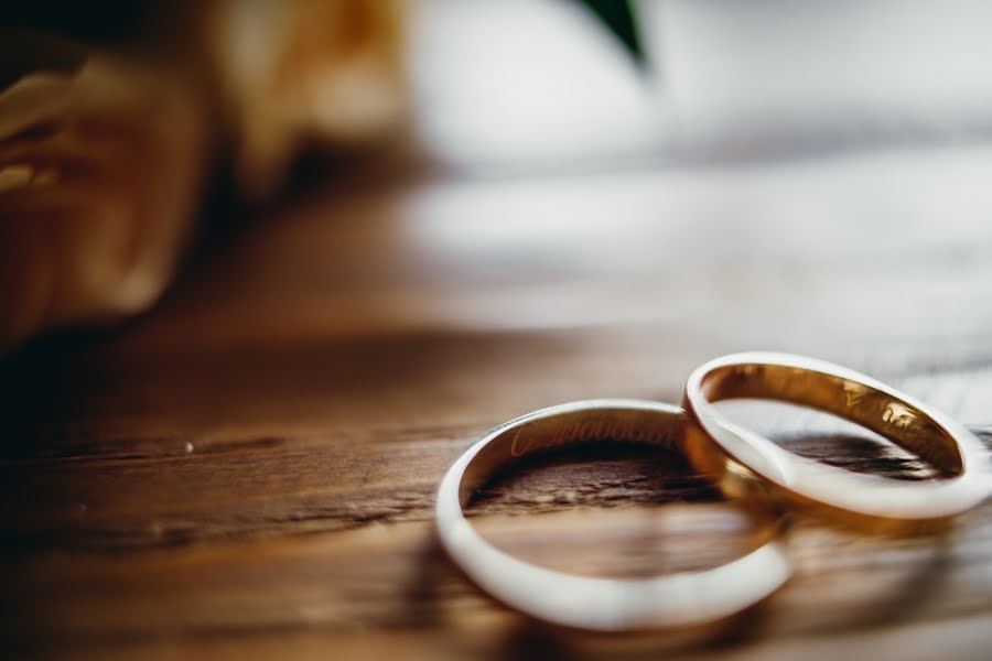 Fotógrafo de bodas Anna Sposobina (focustudio). Foto del 5 de mayo 2018