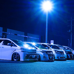 ヴェルファイア AGH30W