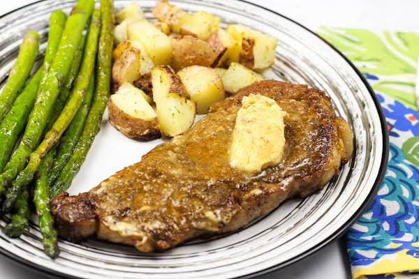 Blackened New York Steak With Sweet Potato Butter_image