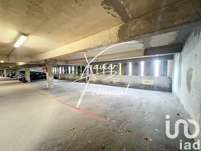 Vente parking  90 m² à Cergy (95000), 80 000 €