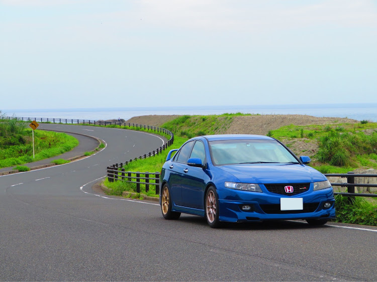 Tomomiさんが投稿したドライブ・梅雨明け間近・アコードユーロR・正面写真に関するカスタム事例の投稿画像1枚目