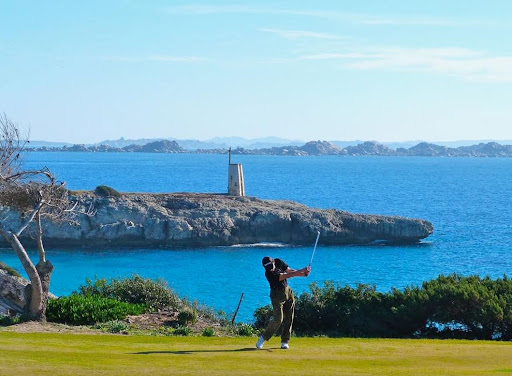 Propriété en bord de mer avec jardin 3