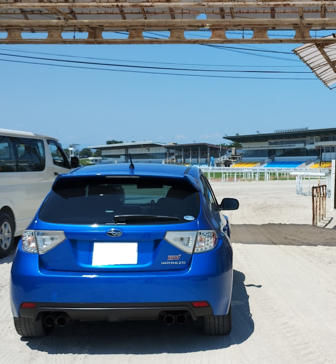 インプレッサ WRX STIの競馬場・競馬場コラボに関するカスタム事例の投稿画像1枚目