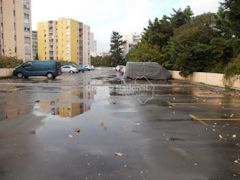 parking à Arles (13)