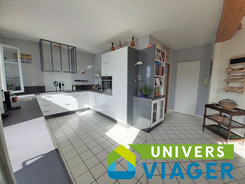 Vente viager 5 pièces 146 m² à Saint-Martin-de-Ré (17410), NaN €