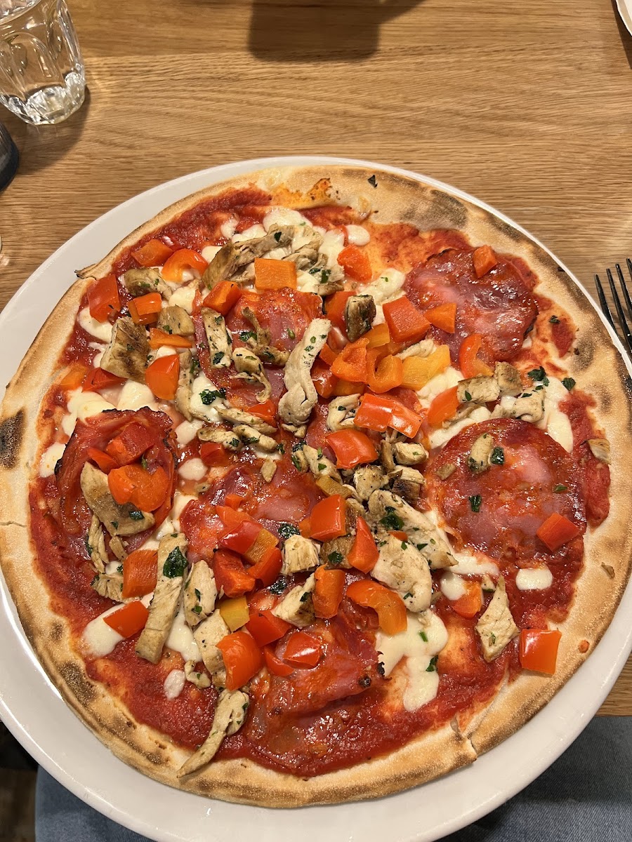 Chorizo and chicken pizza
