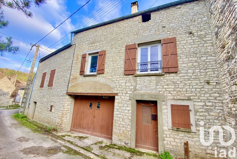 Vente maison 3 pièces 80 m² à Arcy-sur-Cure (89270), 45 000 €