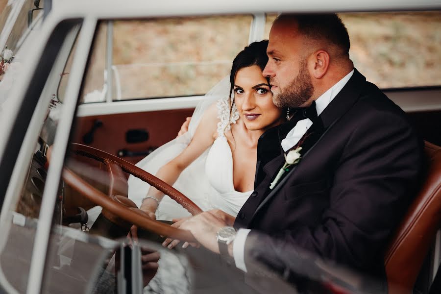 Wedding photographer Zagrean Viorel (zagreanviorel). Photo of 19 January 2019