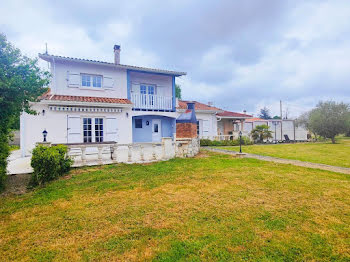 maison à La Lande-de-Fronsac (33)