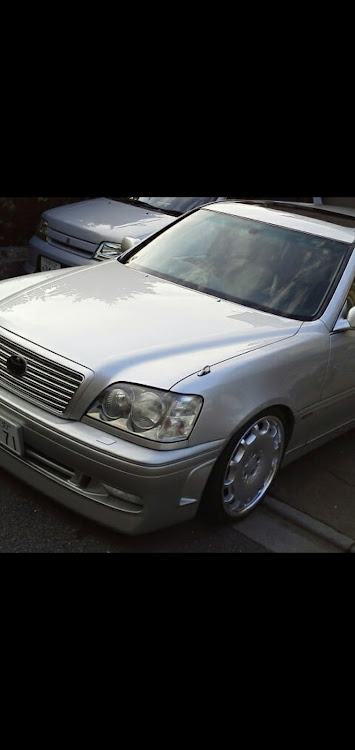 プリウスαの今までに所有した車でNo.1は？・ジャンクションプロデュース・エイムゲイン加工バンパー・クラウンエステートアスリートV・カールソン1/12に関するカスタム事例の投稿画像2枚目