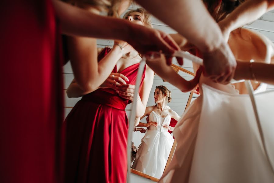 Fotógrafo de bodas Irina Semenova (lampamira). Foto del 13 de junio 2019