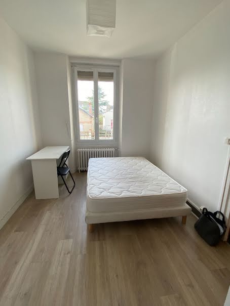 Location  appartement 1 pièce 20 m² à Fleury-les-Aubrais (45400), 470 €