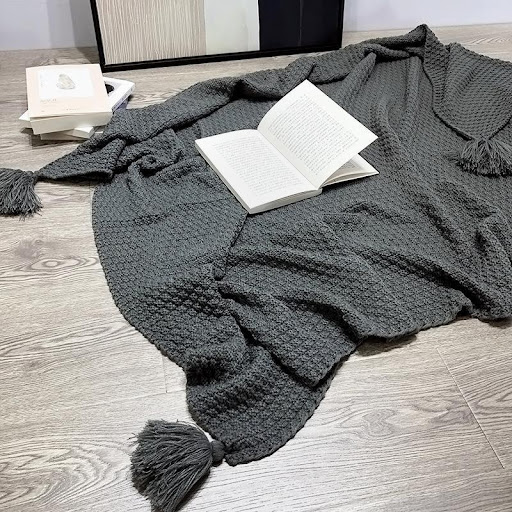 Title 23, Tassel Knitted Office Air Conditioner Nap Blank...