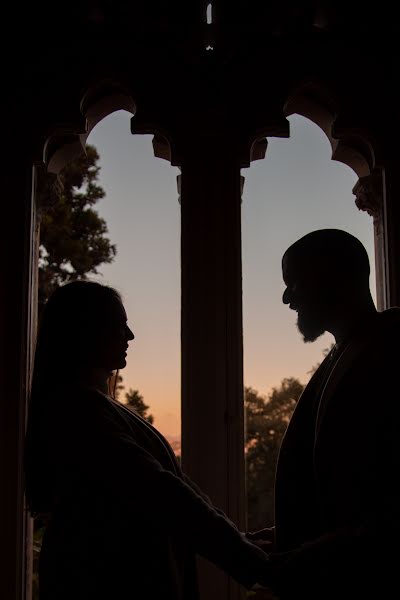 Fotógrafo de casamento Hemilly Mariano Iglesias Viana (hemillyviana). Foto de 24 de dezembro 2021