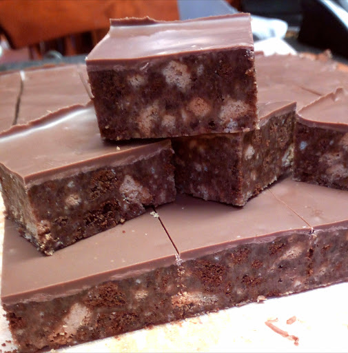 Betty's no bake Malteser slice. 