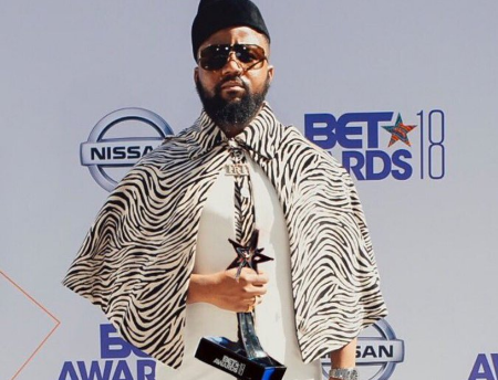 Tweeps went and Photoshopped a BET Award into Cassper Nyovest's photo.