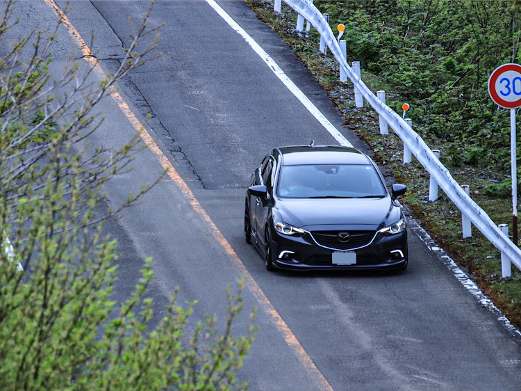 アテンザワゴンのアテンザオフ会・伊吹山ドライブウェイ・メテオグレー・撮って頂いたシリーズに関するカスタム事例の投稿画像1枚目