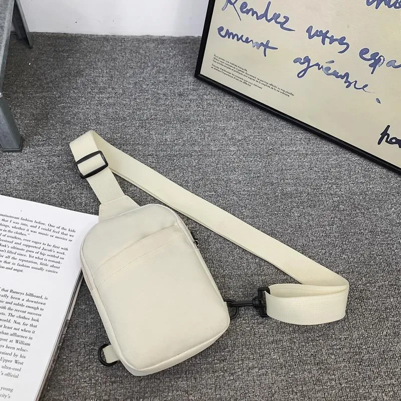 Casual eenvoudige schoudertas voor dames, perfect voor dagelijks gebruik en mode. Comfortabel, stijlvol en praktisch. De ideale tas.