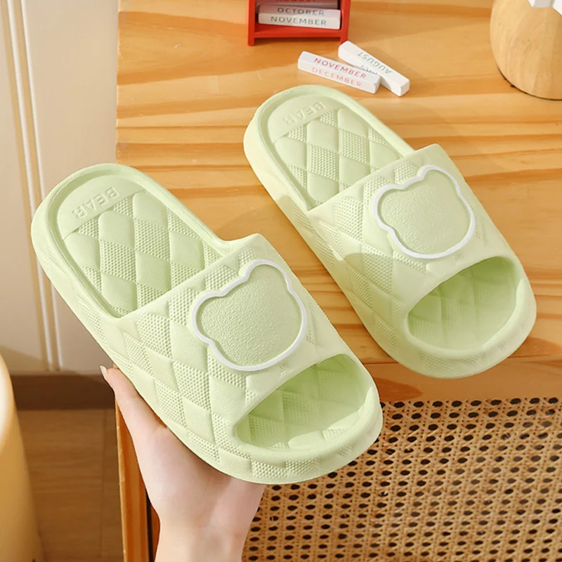 Pantoufles d'ours Rhombus Design d'intérieur, antidérapantes, semelles épaisses. Chaussons mignons pour femmes et hommes, pour chambre, salle de bain.