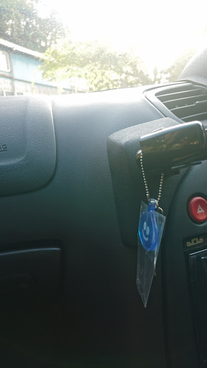 RX-7のスマホホルダー・内装もリフレッシュ中(*´∀`*)ﾉに関するカスタム事例の投稿画像2枚目