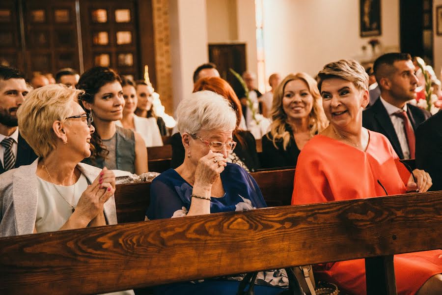 Fotograf ślubny Marie Filonenko (brushandfeathers). Zdjęcie z 1 kwietnia 2019