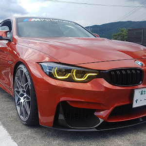 M4 クーペ F82