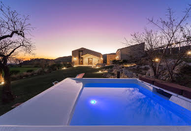 Farmhouse with garden and pool 1