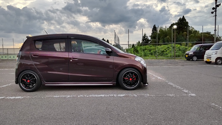 ミラカスタムの梅雨明け待ち遠しい・洗車ワックスしました✨・L-ﾌｧﾐﾘｰ(light car family)に関するカスタム事例の投稿画像3枚目