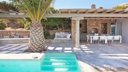 Seaside villa with pool 5