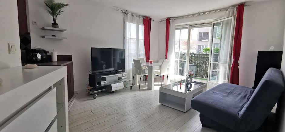 Vente appartement 2 pièces 45 m² à Combs-la-Ville (77380), 164 000 €