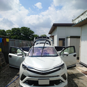 C-HR NGX10