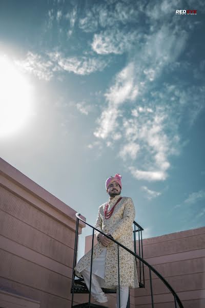 Fotógrafo de casamento Santosh Bhagat (redeyestudio). Foto de 25 de julho 2019