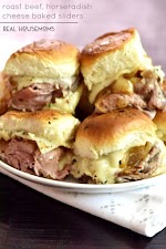 Roast Beef Horseradish Cheese Baked Sliders was pinched from <a href="http://realhousemoms.com/roast-beef-horseradish-cheese-baked-sliders/" target="_blank">realhousemoms.com.</a>