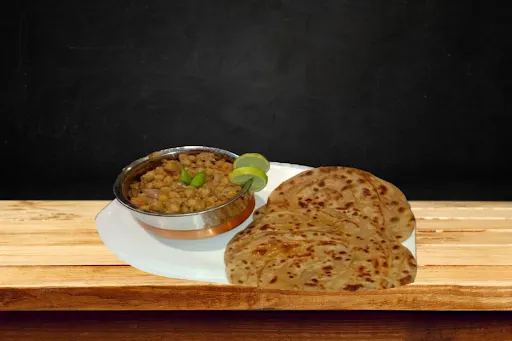 Chole Masala With 2 Laccha Paratha Tawa Mini Meal