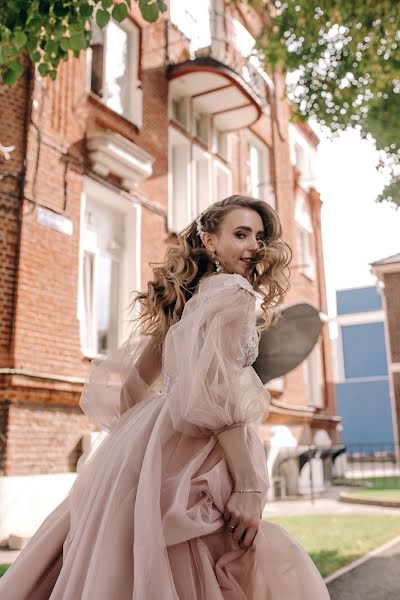 Fotografo di matrimoni Yuliya Vins (juliavinsphoto). Foto del 14 marzo 2019