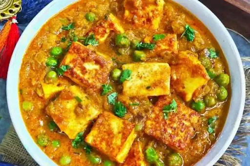 Matar Paneer