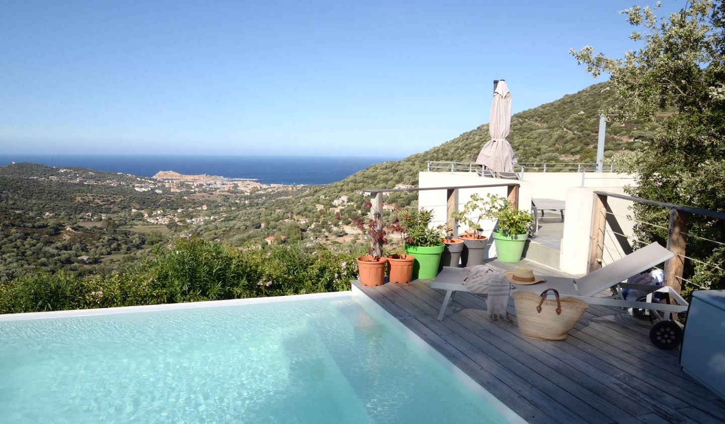 Villa avec piscine et terrasse L'Ile-Rousse