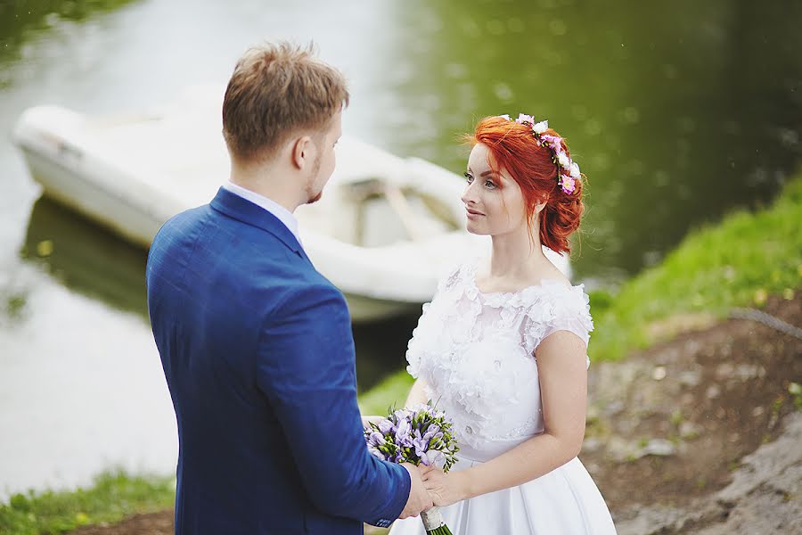 Wedding photographer Evgeniya Krasovskaya (alessa-white). Photo of 10 June 2014