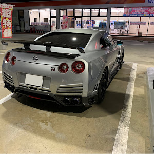 NISSAN GT-R R35