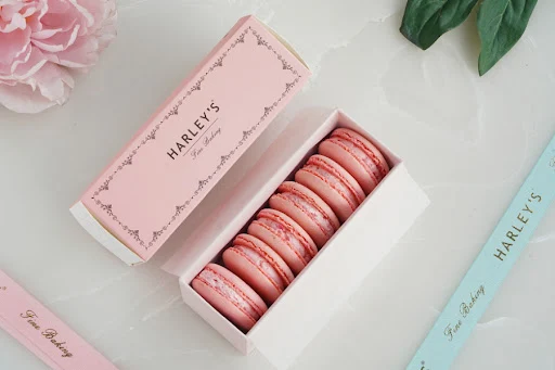 Strawberry Macarons [Pack Of 6]