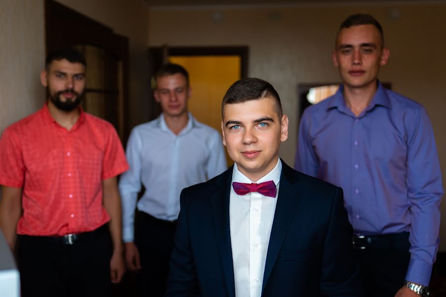 Wedding photographer Roman Kuchinskiy (r3x89). Photo of 21 August 2019