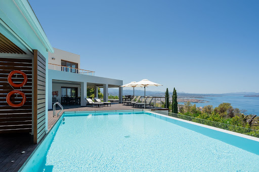 Villa with pool and terrace 1