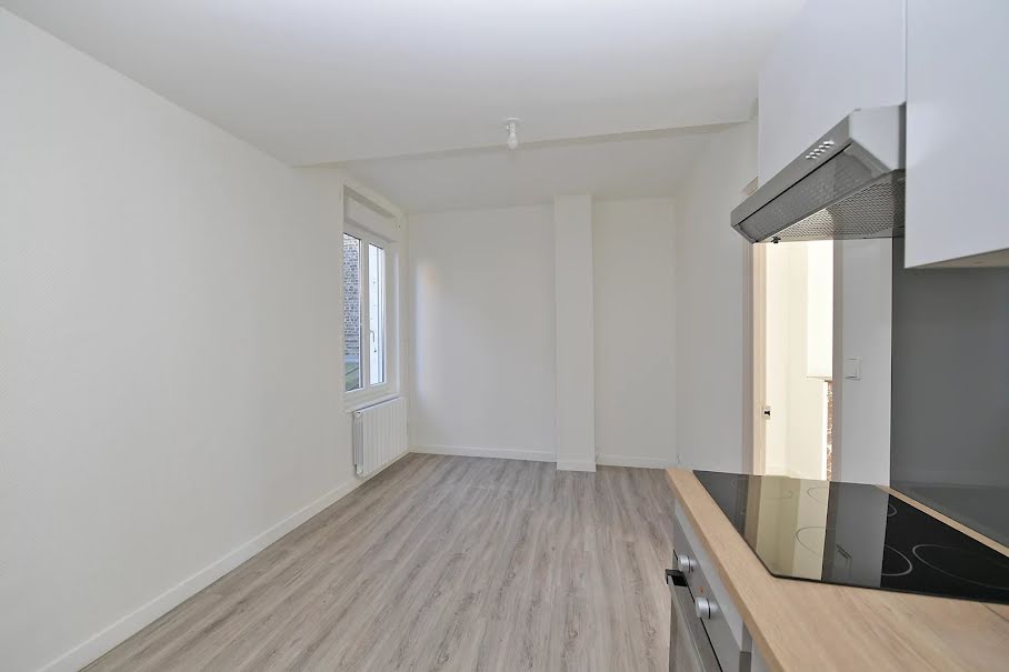 Location  appartement 1 pièce 28.92 m² à Saint-Quentin (02100), 410 €