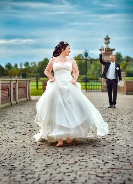 Esküvői fotós Olga Karpunina (olgakarpunina). Készítés ideje: 2023 június 16.