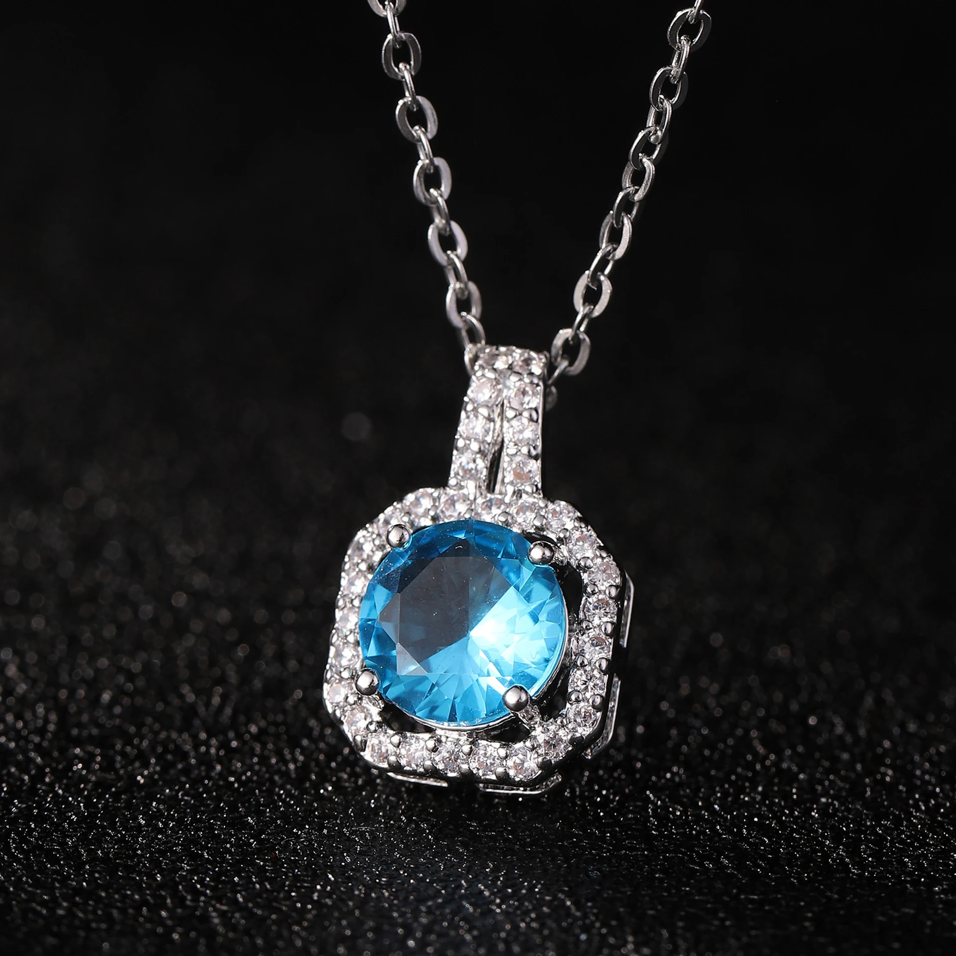 Title 1, Collier pendentif bouteille de parfum femme ave...