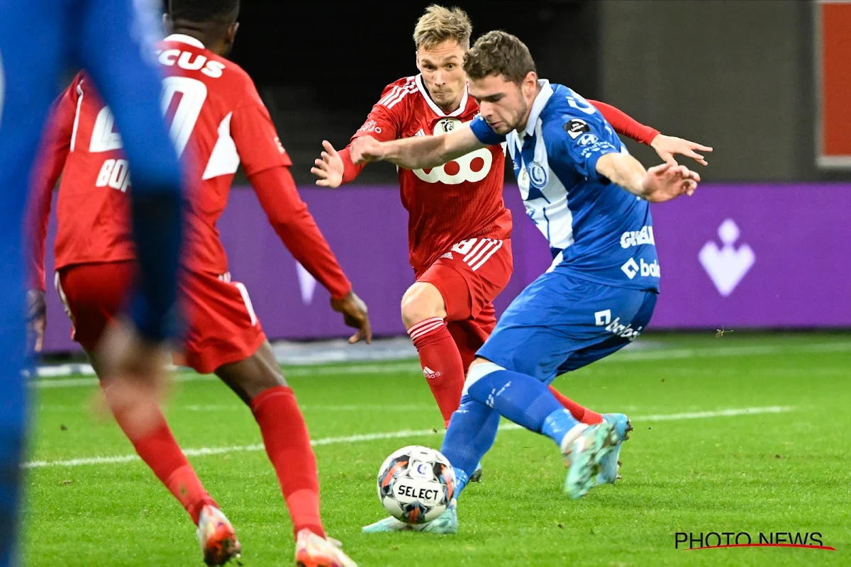 Spelers uit de Pro League dragen speciale shirts voor Younited Belgium die voor het goede doel geveild worden