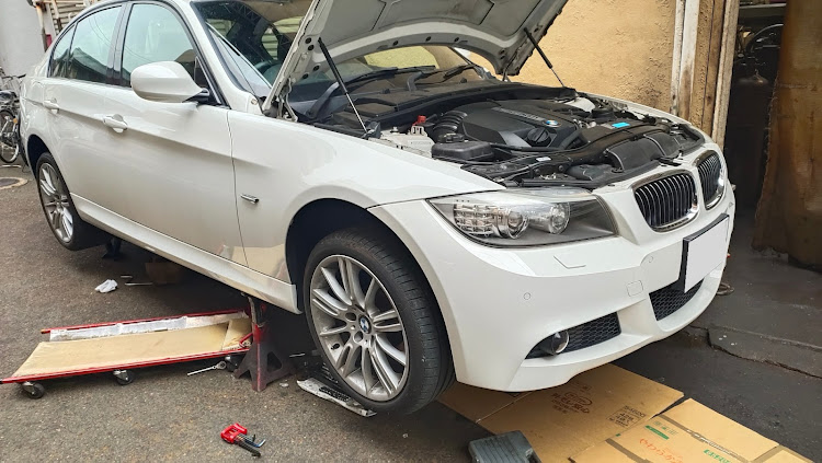 3シリーズ セダンのATF交換・デフオイル交換・E90・335iに関するカスタム事例の投稿画像1枚目